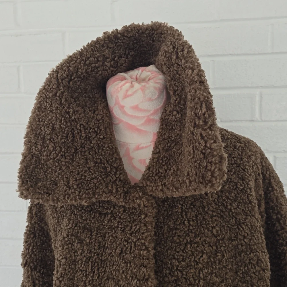 Apparis Faux Fur Coat NWOT Size XL - Picture 6 of 11